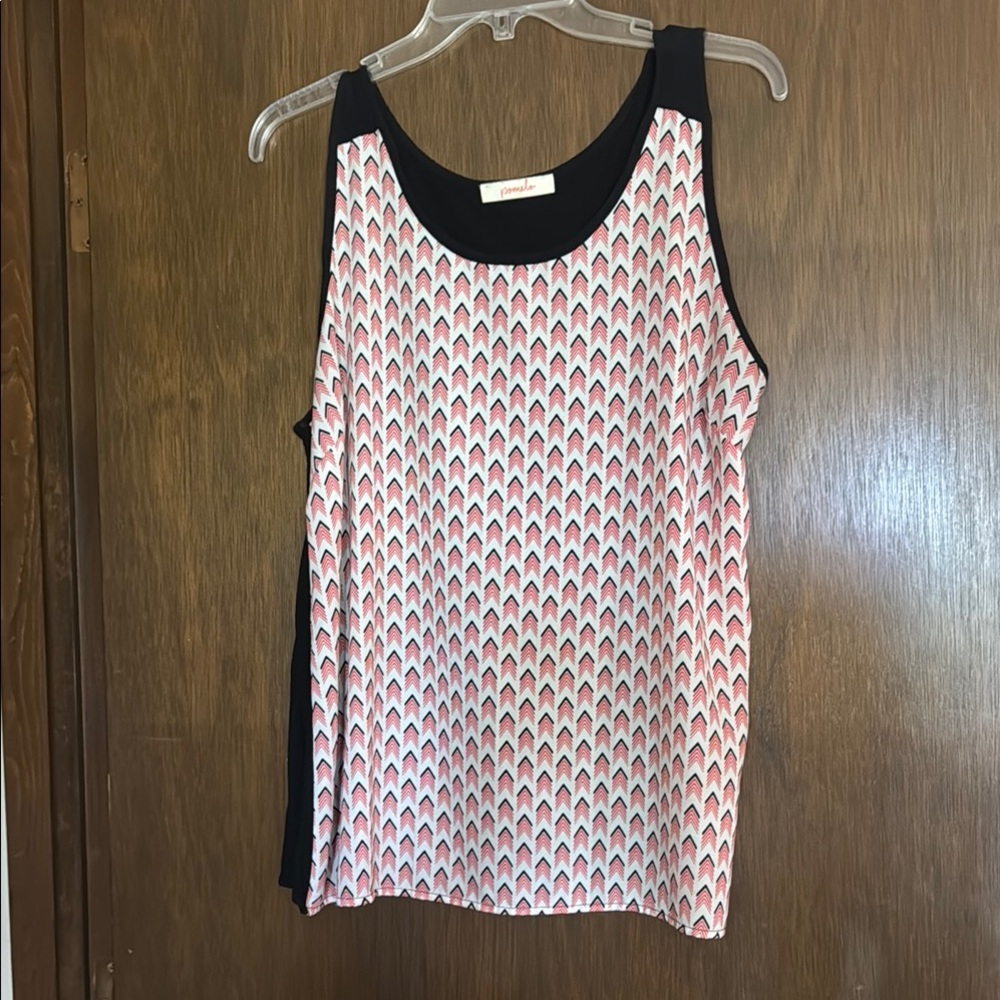Stylish Women's Sleeveless Top - Black and White Pattern